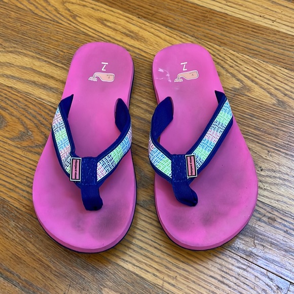 Vineyard Vines Flip Flops - Picture 2 of 5